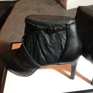 Nine West 3 inch heel dress shoes for women.